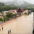 Con el agua hasta los tobillos amanecieron en la parroquia Convento del cantón Chone.