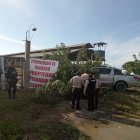Hernán Freire viajaba en esta camioneta doble camina cuando fue asesinado a tiros.