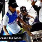 Los asaltantes se hicieron pasar por pasajeros para subir al bus. Una vez embarcados, empezaron a desvalijar a los viajeros.