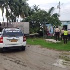 Personal de la Policía Nacional cercó el lugar del crimen