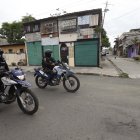 Este domingo 3 de marzo, policías rondaban en los alrededores de donde se produjo el crimen.