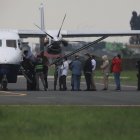 Los detenidos fueron trasladados por vía aérea hacia la capital, para formularles cargos.