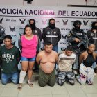 Tres hombres y una mujer fueron capturados por su presunta participación en el doble rapto.
