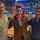 Foto publicada por Fernando Villavicencio (+) de Juan Pablo Jaramillo y Rafael Correa.