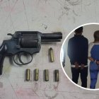 El revólver tenía cuatro balas percutidas.