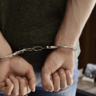 El detenido es el hijo de Verónica Abad.