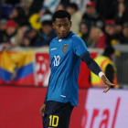 La Joya volvió a la Tri, y anotó el 2-0 definitivo.