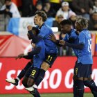 Yeboah en el festejo con Sarmiento, Cifuentes y Ortiz, una fiesta en Nueva Jersey.