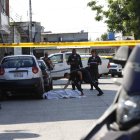 El cadáver fue retirado del sitio poco más de dos horas después del hecho violento.