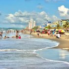 Atacames recibe gran cantidad de turistas este feriado de Semana Santa.