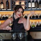 Conoce talleres, casas abiertas, y lugares donde el vino es la bebida principal