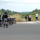 Ciudadanos encontraron un cadáver en vía a la fallida Refinería del Pacífico.