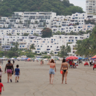Baja afluencia de turistas en los balnearios de Esmeraldas.