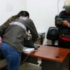 Agentes de la Policía y Fiscalía buscaron indicios en la oficina de una funcionario del cantón Pasaje, provincia de El Oro.