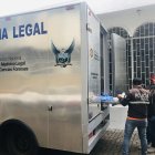 El hombre estaba laborando cuando sufrió la descarga eléctrica.