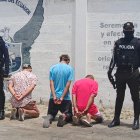 Tres personas fueron detenidas por crimen de administrador del puerto.