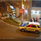 Policías acudieron al sitio tras la alerta. El suceso generó alerta en los residentes.