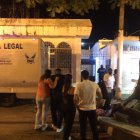 La familia fue hasta la morgue para efectuar los trámites de ley.