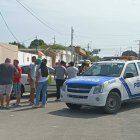 La policía desplegó un rastreo para ubicar a quienes atacaron al profesional dental, en Salinas.