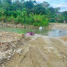 Familiares llegaron hasta el río donde se encontraba el menor.