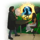 Los cineastas llegaron hasta una gasolinera y vieron cómo un sujeto atravesaba un vidrio.