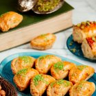 Los rellenos para empanadas son una excelente opción para agregar ingredientes saludables a los niños.