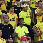 Hay angustia en la hinchada de Barcelona, su equipo no está en nada.