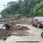 A moradores les queda esperar que poco a poco habiliten la vía.