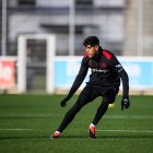 Piero Hincapié sería titular en el choque de Bayer Leverkusen ante Roma.