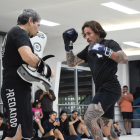 Chito ofreció un entrenamiento abierto que atrajo a muchos de sus fanáticos.