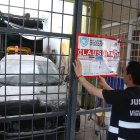 Los bomberos y el Municipio de Guayaquil colocaron sellos en los negocios clausurados