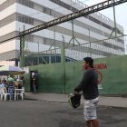 Las afueras del Abel Gilbert de Guayaquil, este 3 de mayo.