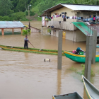 Varias zonas afectadas en Esmeraldas por desbordamiento de río.