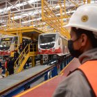 El 1 diciembre no  se inició la operación comercial con la flota completa. Para esa fecha ya había un tren descarrilado en la estación de El Labrador.