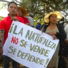 Los habitantes de Olón, en Santa Elena, han emprendido una lucha tenaz por el estero.
