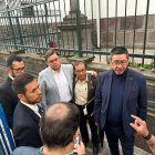 La reunión entre los familiares y autoridades de Gobierno fue a puerta cerrada.