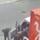 El robo quedó filmado en un video que se difundió en redes sociales.