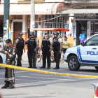 Personal de Policía recabó indicios en el lugar del crimen.