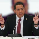 Ronny Aleaga fue miembro de los Latin Kings, también asambleísta por la Revolución Ciudadana, cuyo líder es el expresidente Rafael Correa.