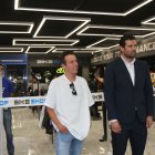 Urán está de visita en Quito para promocionar una carrera suya. Visitó centros comerciales. Se retirará este año.