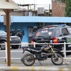 Un atentado causó temor en las inmediacione del Municipio de Durán.