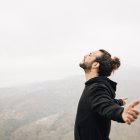 Los ejercicios de respiración favorecen un sueño más reparador.