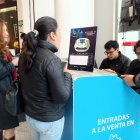 En los puntos de venta se colocaron letreros para advertir que las entradas se volvieron a terminar.