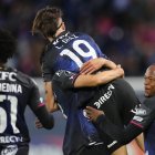Lautaro Ariel Díaz (c) de Independiente celebra un gol  en Copa Libertadores entre Independiente del Valle (IDV) y Liverpool.