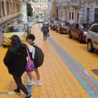 En esa zona funciona una escuela y una parte se destinó para parqueaderos, lo que la hace muy transitada.