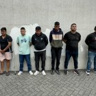 Los capturados fueron llevados hacia una unidad judicial para que sean procesados.