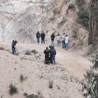 Dede Guayaquil llegaron los familiares para reconocer a Anthony de 25 años, baleado y arrojado en una mina de una zona rural de Ambato.