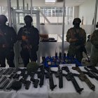 Entre las armas hay 11 fusiles. Este armamento tenía 17 cargadores.