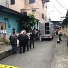 En el primer hecho un hombre cayó abatido.