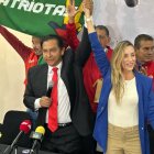 Andrea González oficializa su precandidatura junto a Lucio Gutiérrez